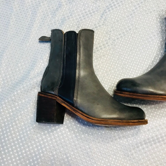 Anthropologie Gee’WaWa Handmade Distressed boots - Picture 7 of 11